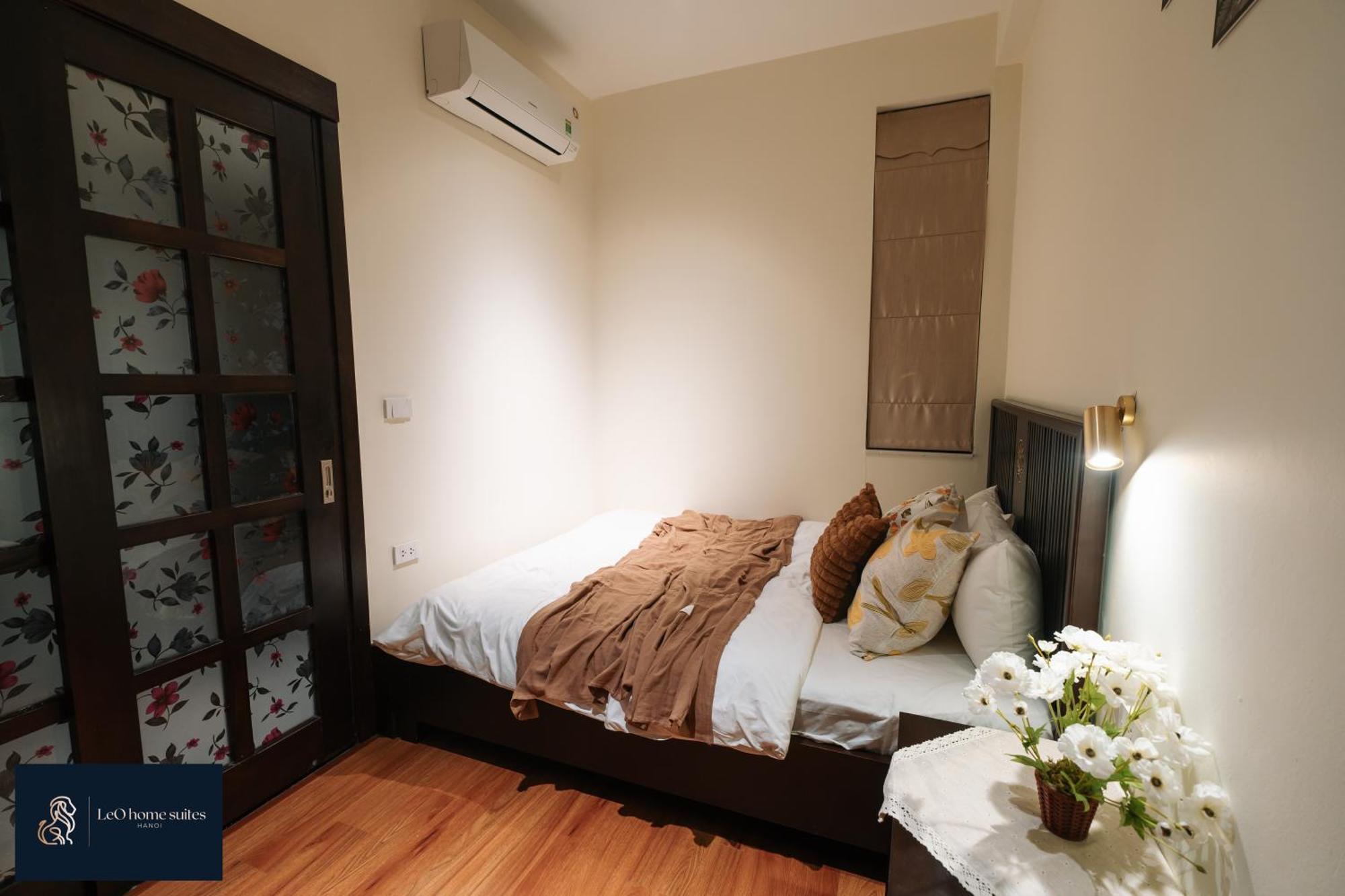 Home Suites -Natural Light -Projector -Spacious - 2Br Incenter ฮานอย ภายนอก รูปภาพ