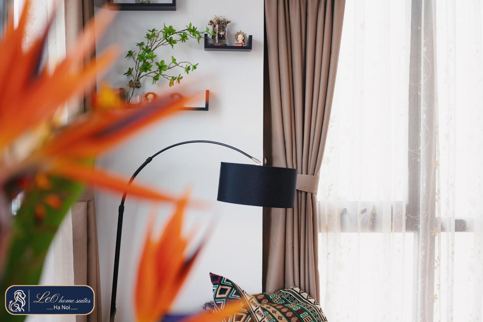 Home Suites -Natural Light -Projector -Spacious - 2Br Incenter ฮานอย ภายนอก รูปภาพ